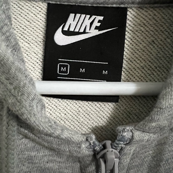 Medium grey Nike zip hoodie. - Picture 3 of 4